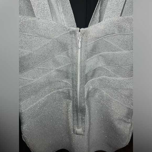 Missguided Silver Bandage Extreme Plunge Sparkle Mini Dress Size US Women 4 NWOT - Picture 6 of 6